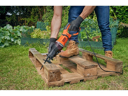Sega a Gattuccio Black+Decker 750W - BES301-QS