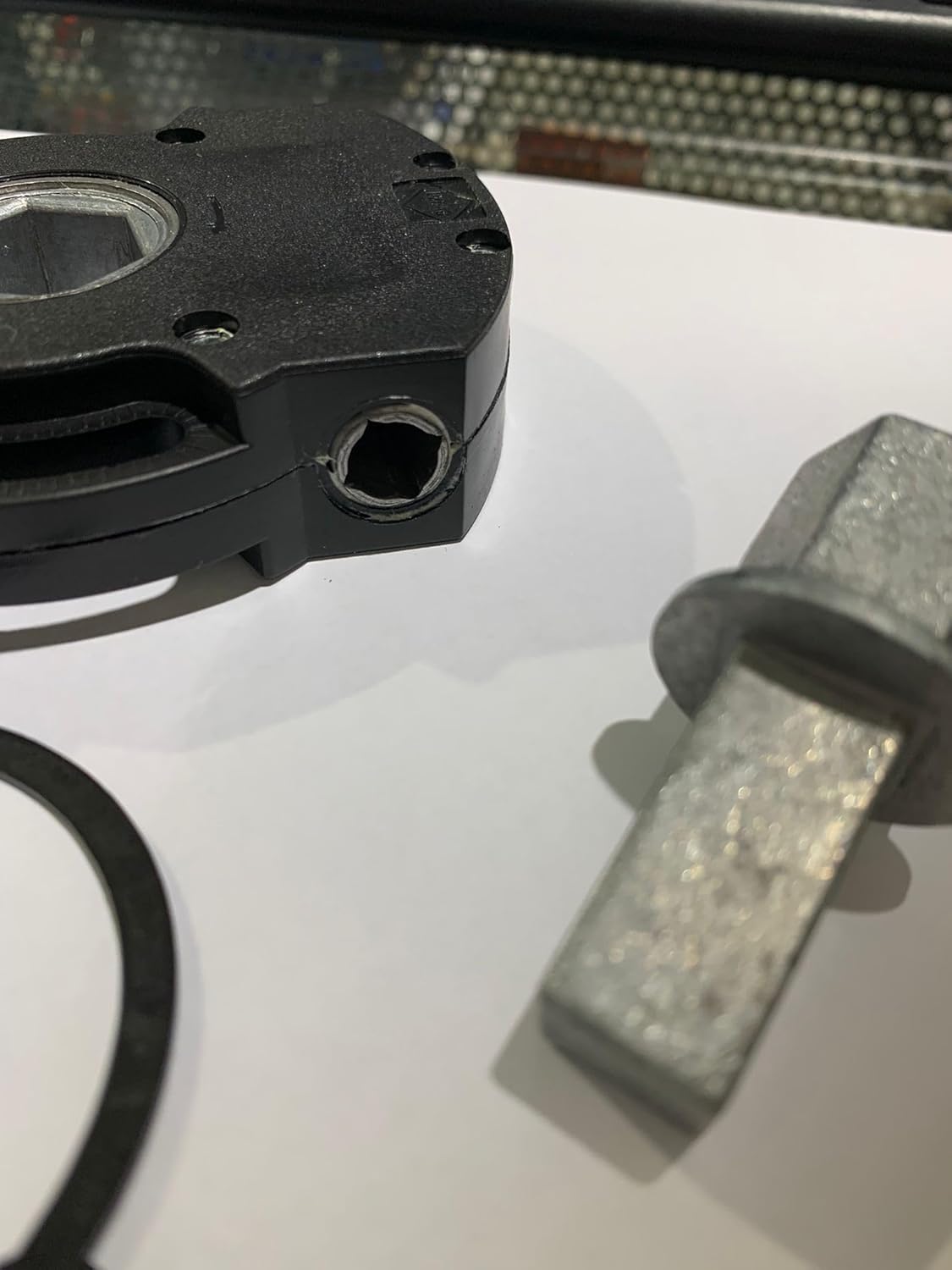 argano con finecorsa rapporto 1:11, accessorio per tapparelle,argano rapporto 1:11 per asta oscillante con innesti tapparelle