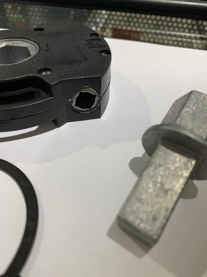 argano con finecorsa rapporto 1:11, accessorio per tapparelle,argano rapporto 1:11 per asta oscillante con innesti tapparelle