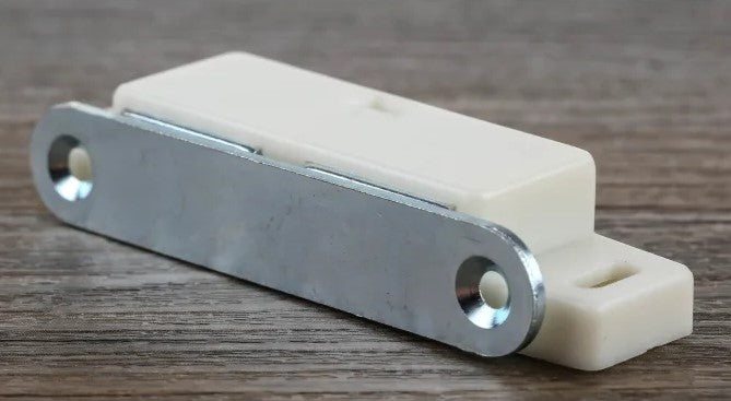 Chiusura Ferma-Anta Magnetica Bianca